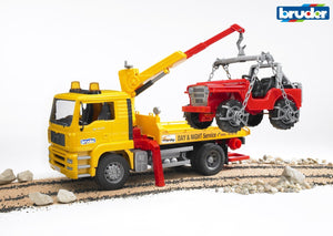 B02750 BRUDER MAN TGA BREAKDOWN LORRY WITH CRANE AND JEEP