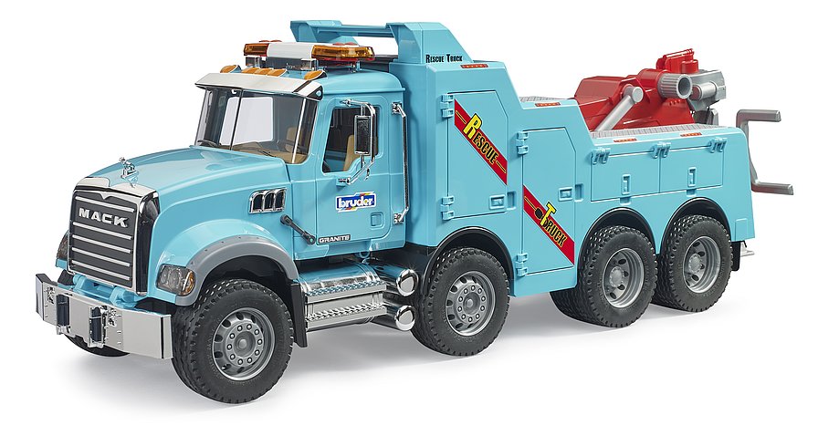 B02831 Bruder MACK Granite recovery and towing truck with Light+Sound module