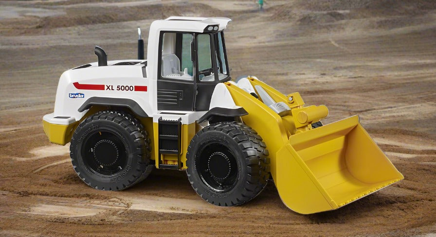 B03412 Bruder XL5000 Wheeled Loader – Brushwood Toys