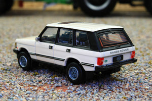 BMC64BO178R BMC 1:64 Scale Range Rover Classic LSE 1992 in White
