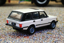 Load image into Gallery viewer, BMC64BO178R BMC 1:64 Scale Range Rover Classic LSE 1992 in White