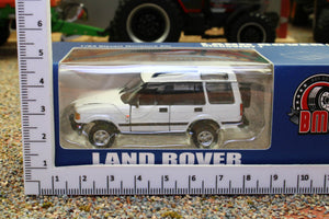 BMC64BO192R BMC 1:64 Scale Land Rover Discovery 1 1998 in White
