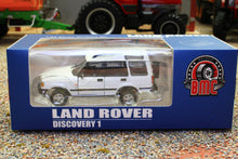 Load image into Gallery viewer, BMC64BO192R BMC 1:64 Scale Land Rover Discovery 1 1998 in White