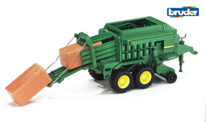 B02017 Bruder John Deere Large Square Baler + 2 bales