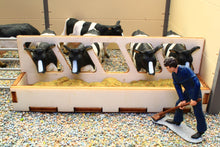 Load image into Gallery viewer, BT2074 Brushwood Barrier Feeder