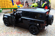 Load image into Gallery viewer, BUR21101K BURAGO 1:24 Scale Land Rover Defender 110 in Black