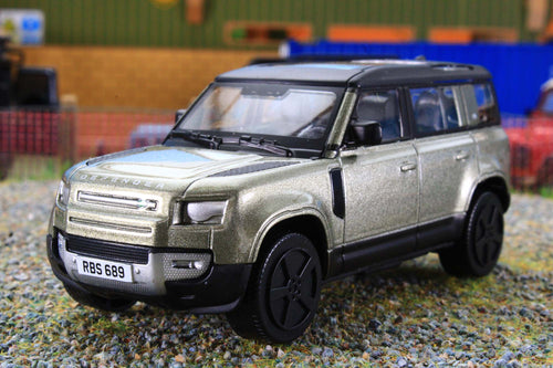 BUR30471S Burago 1:43 Scale Land Rover Defender 110 Silver Bronze