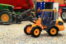 Load image into Gallery viewer, BUR32090 BURAGO 1:50 Scale Volvo L25 Loader with Forks