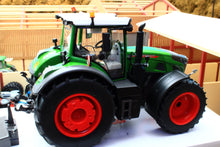 Load image into Gallery viewer, BRAND NEW W7865 WIKING FENDT 942 VARIO TRACTOR Water damaged box