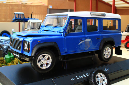 Broken CAR125063 Oxford Diecast Cararama 124 Scale Land Rover Defender 110 Station Wagon in Blue detached wheel issue with bonnet