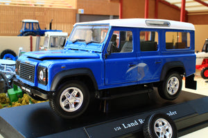 Broken CAR125063 Oxford Diecast Cararama 124 Scale Land Rover Defender 110 Station Wagon in Blue detached wheel issue with bonnet