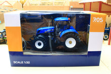 Load image into Gallery viewer, BROKEN R301399 1:32 Scale ROS New Holland T7.270 Tractor DETATCHED STEP AS SHOWN