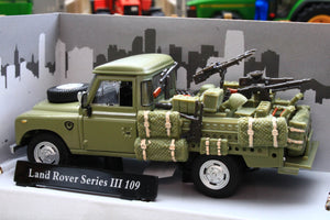 CAR251XND004 Cararama Land Rover S3 109 Land Rover Army Gun Truck
