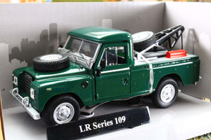 CAR454041 Cararama 1:43 Scale Land Rover Series III Pickup Tow Truck