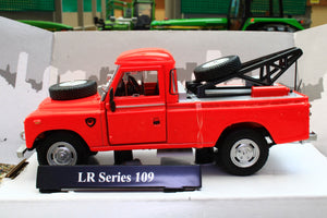 CAR454044 Cararama 1:43 Scale Land Rover Series 109 Pick Up Tow Truck in Red