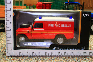 CAR553940 Cararama 1:43 Scale Land Rover S3 109 Hard Top Fire & Rescue