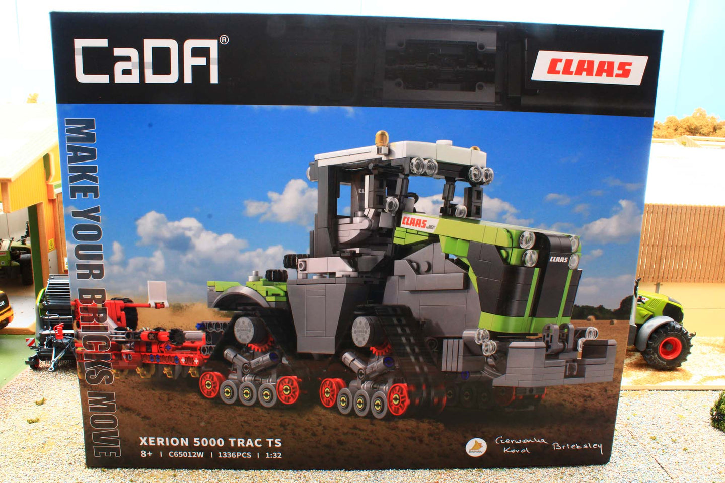 CDAC65012W Cadfi 1:32 Scale Claas Xerion Trac TS with Cultivator Brick Builder Kit (1336pcs)