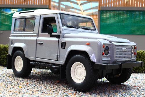 CMJDC124DEG CMJ 1:24 Scale Land Rover Defender 90 in Grey
