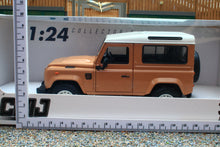 Load image into Gallery viewer, CMJDC124DET CMJ 1:24 Scale Land Rover Defender 90 in Tan