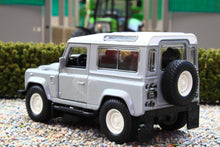 Load image into Gallery viewer, CMJDC143DEG CMJ 1:43 Scale Land Rover Defender 90 in Grey