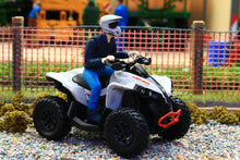 Load image into Gallery viewer, DCM600008 Diecast Masters 1:32 Scale CAN AM Outlander XXC 1000R Quad Bike and Rider