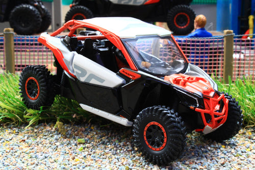 DCM60002 Diecastmasters 1:32 Scale CAN-AM Maverick X3 X RS Turbo RR All terrain 4x4 vehicle