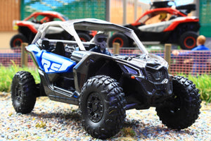 DCM60005 Diecastmasters 1:32 Scale CAN-AM Maverick X3 X RS Turbo RR All terrain 4x4 vehicle in Black and Blue