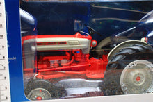 Load image into Gallery viewer, ERT13985 Ertl Prestige 1:16 Scale Ford 881 Select O Speed Wide Front 2WD Tractor