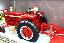 Load image into Gallery viewer, ERT44380 Ertl 1:16 Scale Big Farm International 2WD Tractor with topper