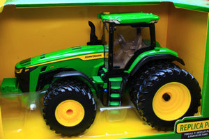 ERT4575 Ertl John Deere 8R 370 4WD Tractor with row crop duals front and back