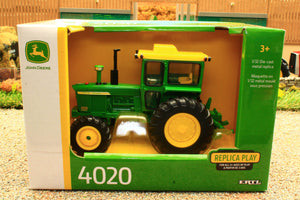 ERT45864 ERTL 1:32 Scale John Deere 4020 4WD Tractor with MFD Cab