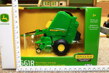 Load image into Gallery viewer, ERT45901 Ertl 1:32 Scale John Deere 561R Round Baler with bale