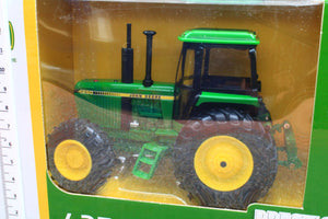 ERT45915 ERTL 1:32 Scale John Deere 4250 4WD Tractor Prestige Collection Model