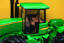 Load image into Gallery viewer, ERT45922 ERTL 1:32 Scale John Deere 9430 Articulated 4WD Tractor