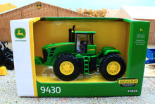 Load image into Gallery viewer, ERT45922 ERTL 1:32 Scale John Deere 9430 Articulated 4WD Tractor