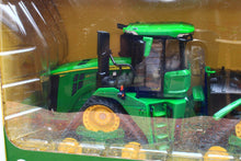 Load image into Gallery viewer, ERT45964 ERTL 1:32 Scale John Deere 9RX 640 Prestige Collection Model