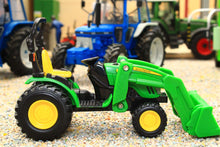 Load image into Gallery viewer, ERT46584 Ertl 1:32 Scale John Deere Garden Tractor with Front Loader