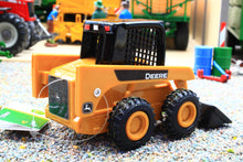 Load image into Gallery viewer, ERT46586 Ertl 1:32 Scale John Deere Skid Steer Simple Play Range