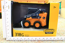 Load image into Gallery viewer, ERT46690 ERTL 1:32 Scale John Deere 318G Skid Steer
