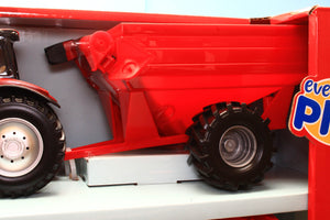 ERT47357 Ertl 1:32 Scale Case IH Harvesting set AFS 8230 Combine Harvester with Magnum 380 Tractor and Grain Cart