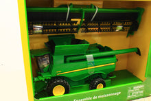 Load image into Gallery viewer, ERT47358 ERTL 1:32 Scale John Deere Harvesting Set inc S780 Combine with 7240R Tractor and Grain Chaser Bin