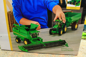 ERT47358 ERTL 1:32 Scale John Deere Harvesting Set inc S780 Combine with 7240R Tractor and Grain Chaser Bin