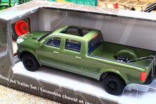 Load image into Gallery viewer, ERT47599 ERTL 1:32 Scale 4x4 Vehicle with Horse Box set