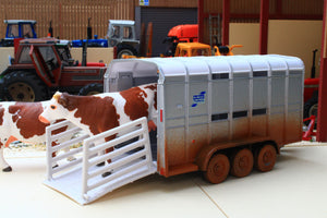 EX-DISPLAY 2890 Siku Ifor Williams Muddy Livestock Trailer With 2 Cows