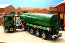 Load image into Gallery viewer, Ex Demo W07650 Wiking MAN TGS 18.510 4x4 2 Axle Lorry Tractor Unit in Green with W7656 Wiking Garant Kotte TSA 30000 Lorry Tanker in Green