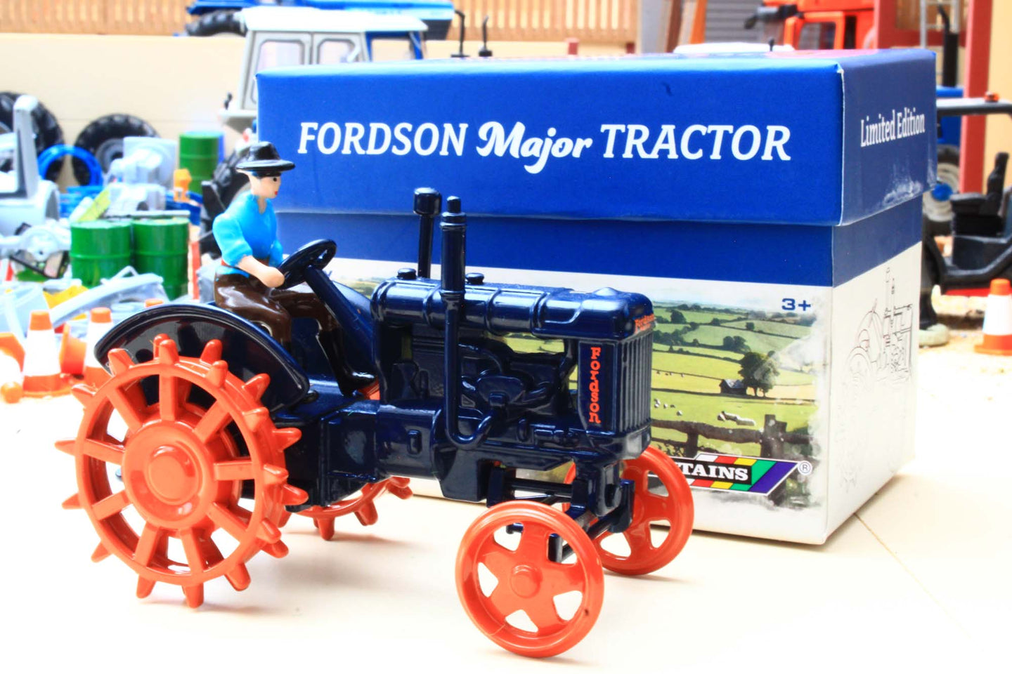 43378 Britains Fordson Major with Steel Wheels - Limited Editon EX-DISPLAY