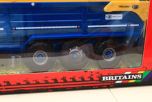 Load image into Gallery viewer, FAULTY 43284 Britains Kane Half-Pipe Triple Axle Silage Trailer TYRE ISSUE AS SHOWN