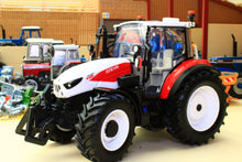 Load image into Gallery viewer, FAULTY 43423 Britains Steyr Plus 4120 LS Tractor FRONT AXLE STUCK