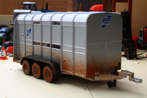 Faulty Siku weathered Ifor Williams Stock trailer FAULTY - ROOF WILL NOT CLIP IN