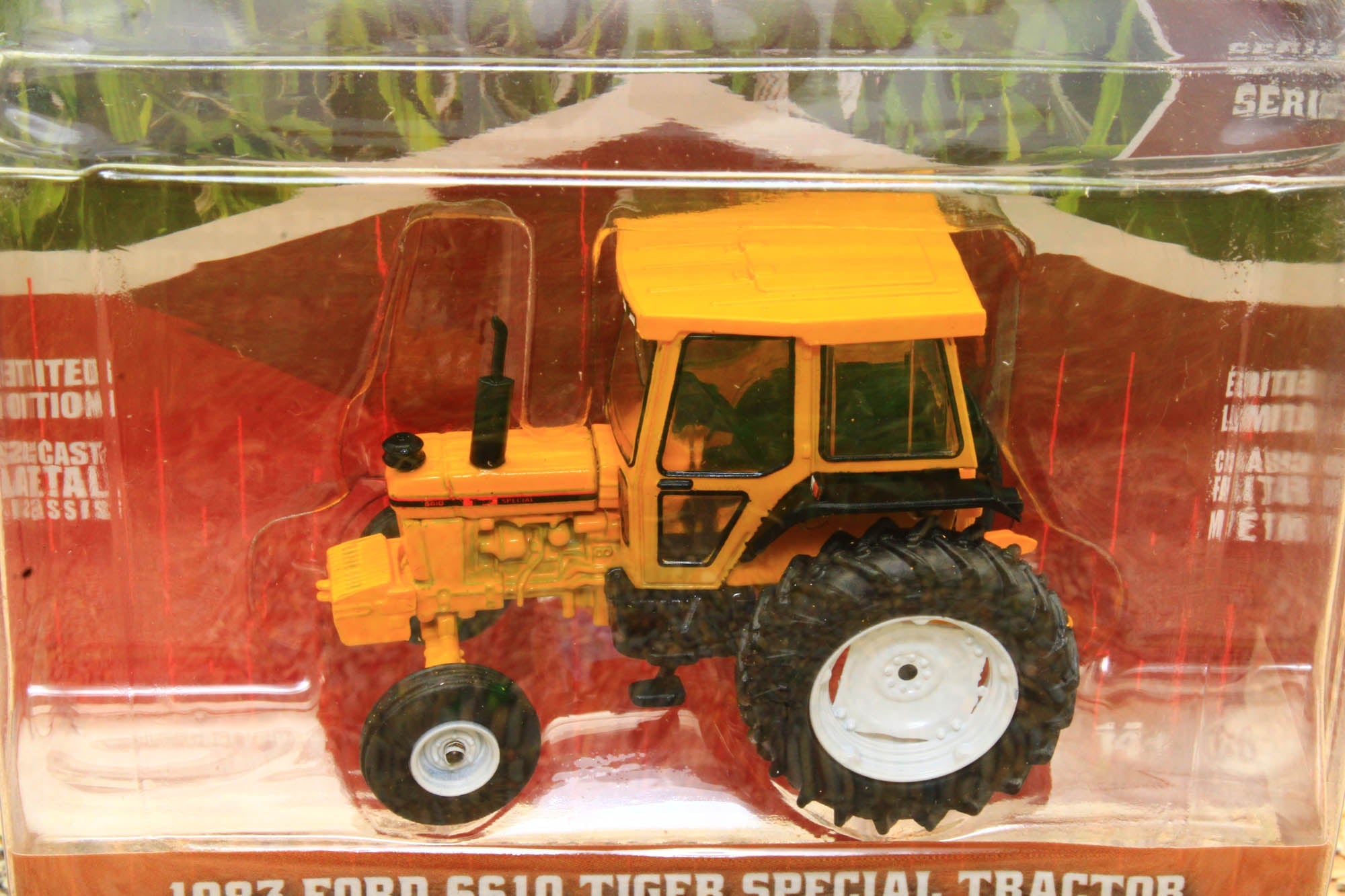 GRE48070D Green Light 1:64 Scale Ford 6610 2WD Tractor Industrial
